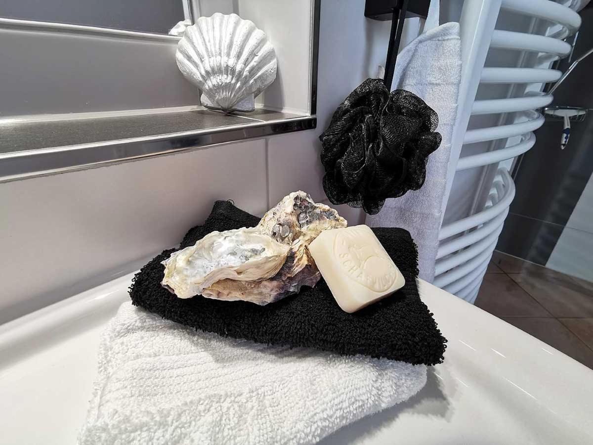 Haus Wyden Apartment Utersum Екстериор снимка