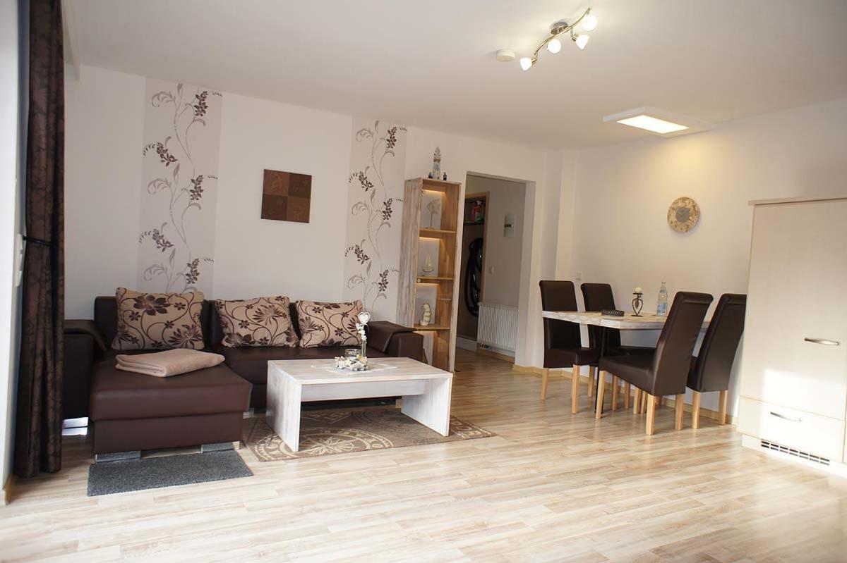 Haus Wyden Apartment Utersum Екстериор снимка